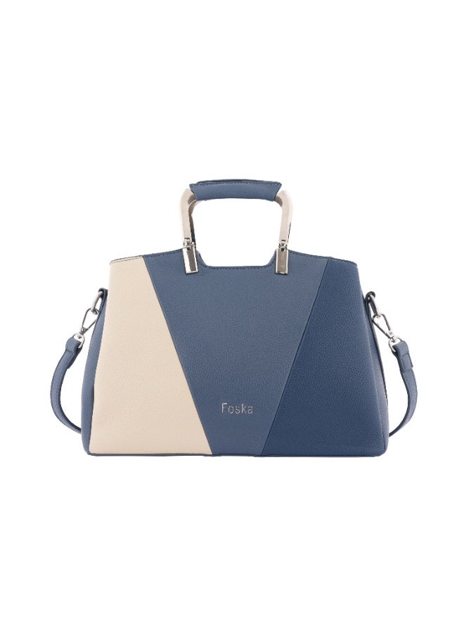 فوسكا شنطة Foska يد وكتف نسائية جلد بمقبض معدني – تصميم هندسي ألوان (أزرق وبيج) - مقاس 30x21.5 سم - Image 1