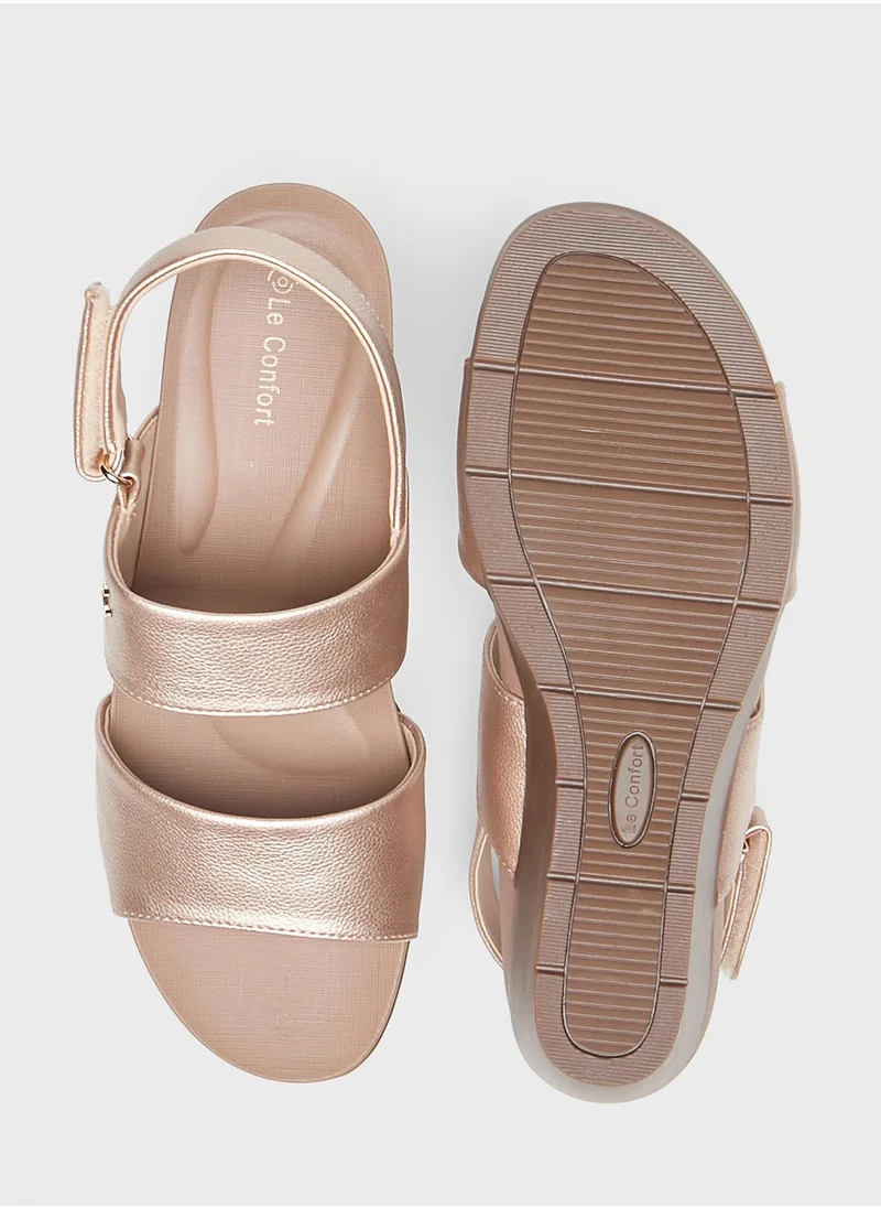 لو كونفورت Multi Strap Wedge Sandals