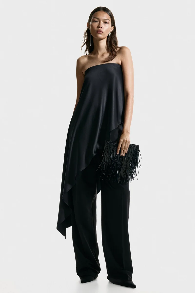 اتش اند ام بلوزة قصيرة من الساتان