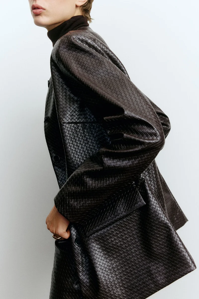 اتش اند ام جاكيت من نسيج مطلي