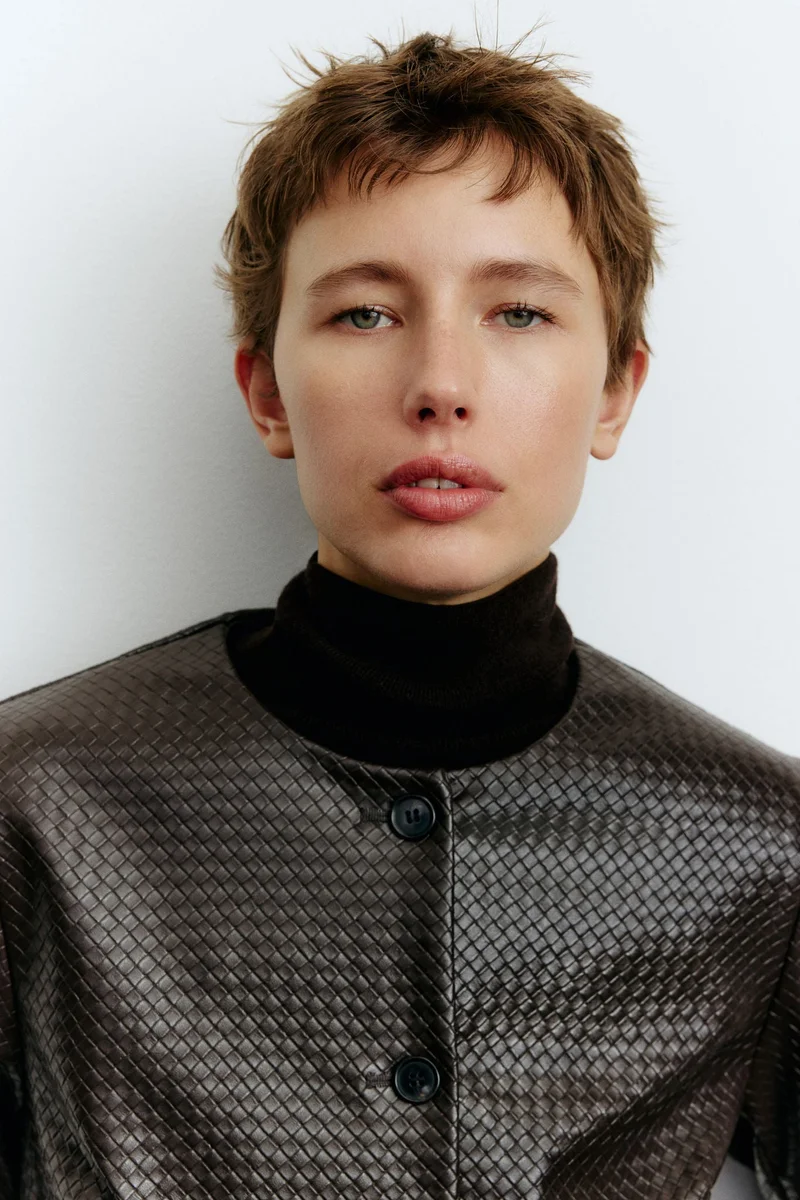 اتش اند ام جاكيت من نسيج مطلي