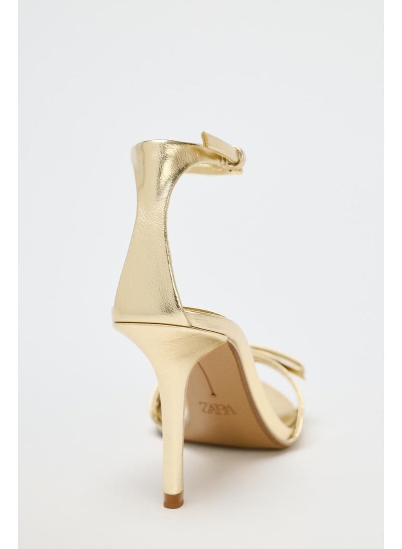 زارا صندل بكعب عالٍ مقوس ذو تأثير معدني - Image 4