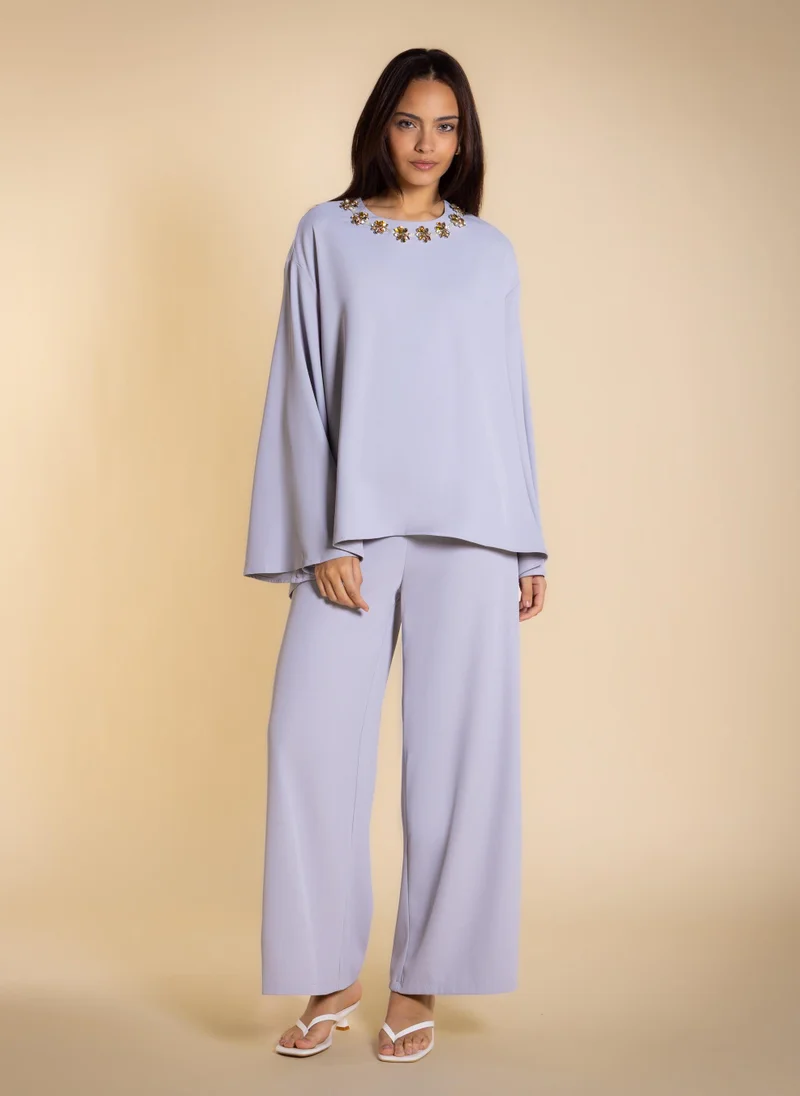 SHAPES FLOWING EMBROIDERED TOP SET