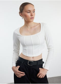 Ecru Piping Detailed Square Neck Fitted Crop Interlock Knitted Blouse TWOAW23BZ00151