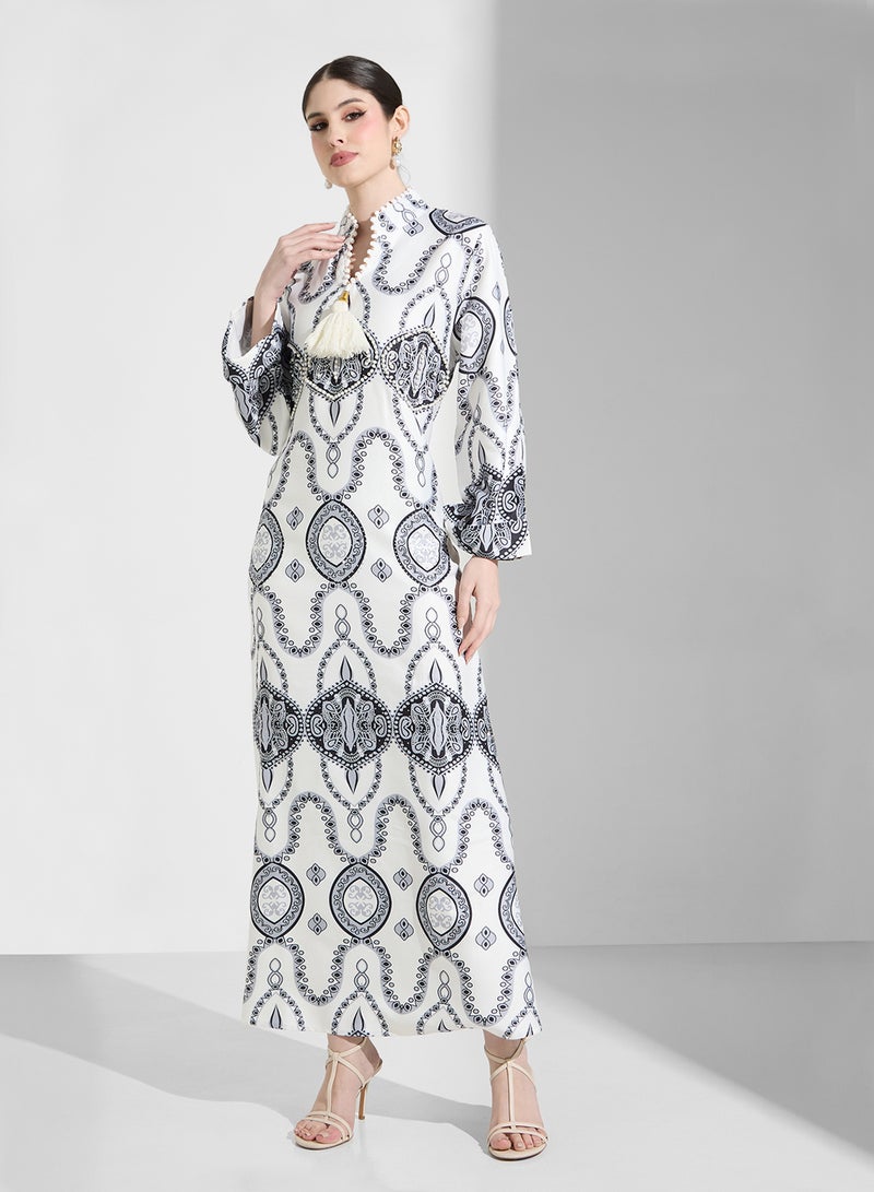 Khizana Embroidered Jalabiya - Image 1