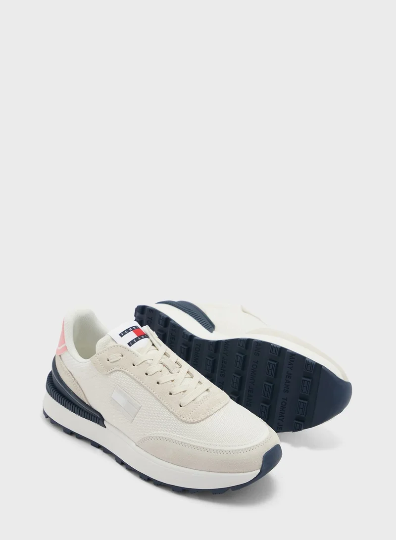 TOMMY JEANS Tech Runner Low Top Sneakers