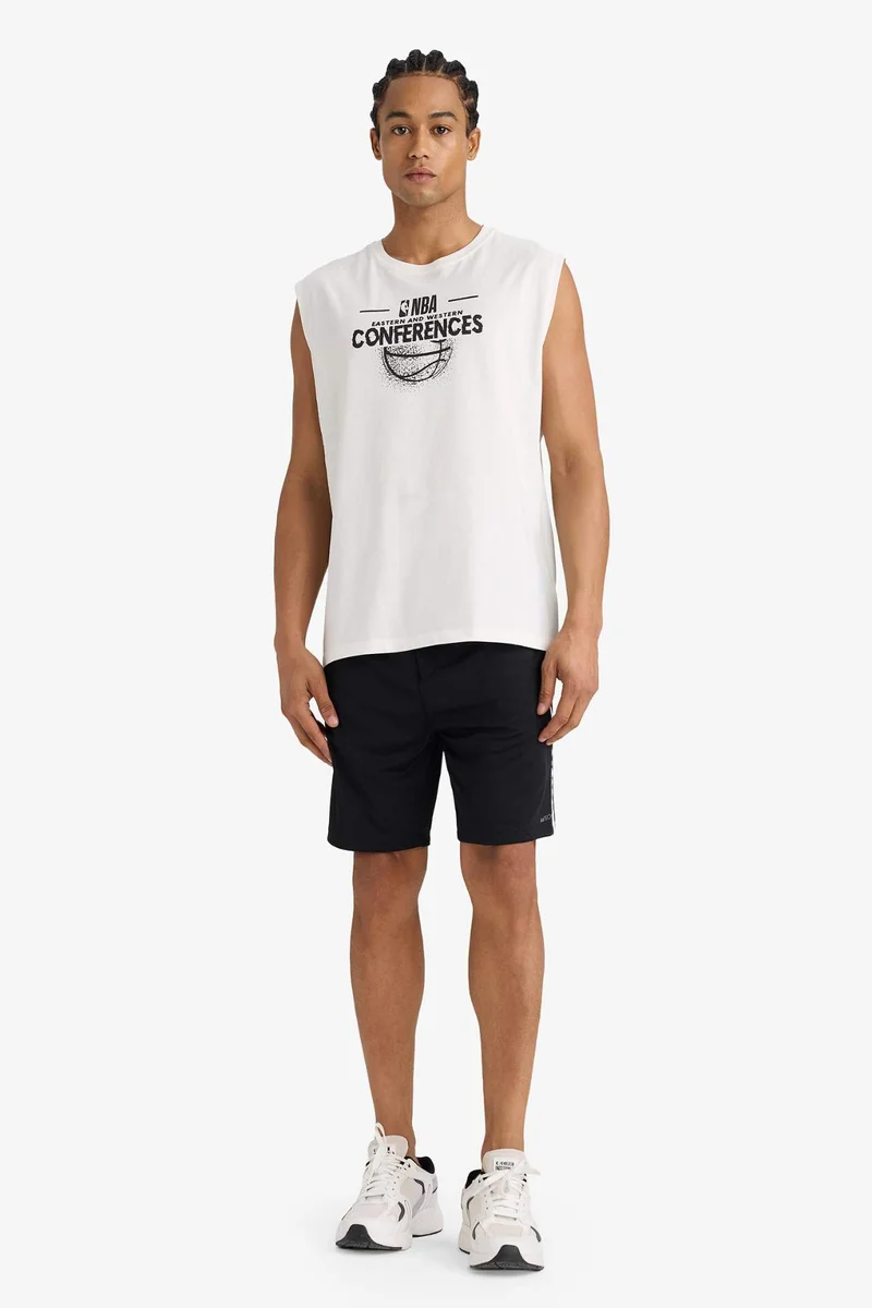 ديفاكتو Boxy Fit Crew Neck Short Sleeve NBA Licensed Tank Top