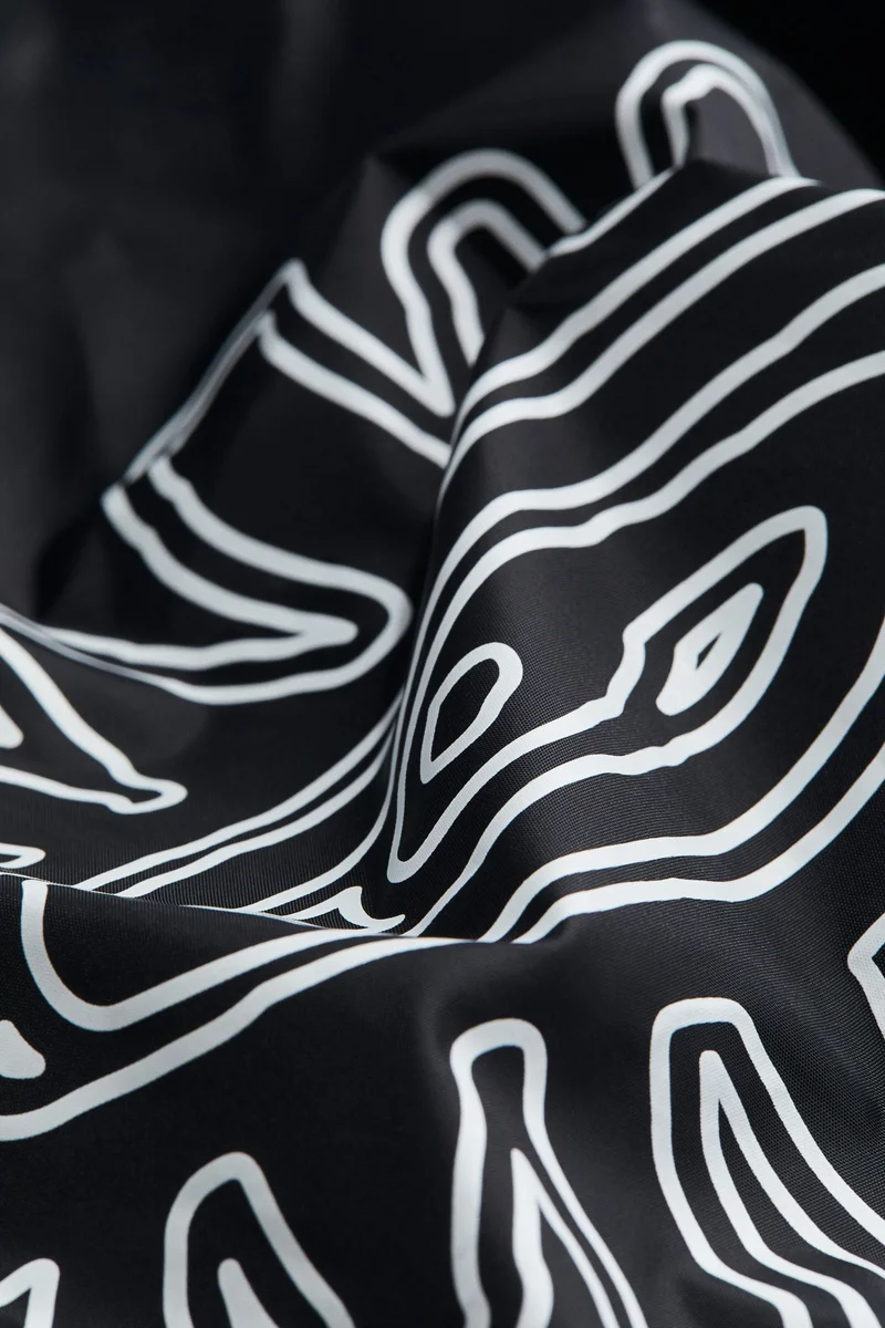 اتش اند ام حقيبة تسوق قابلة للطيّ