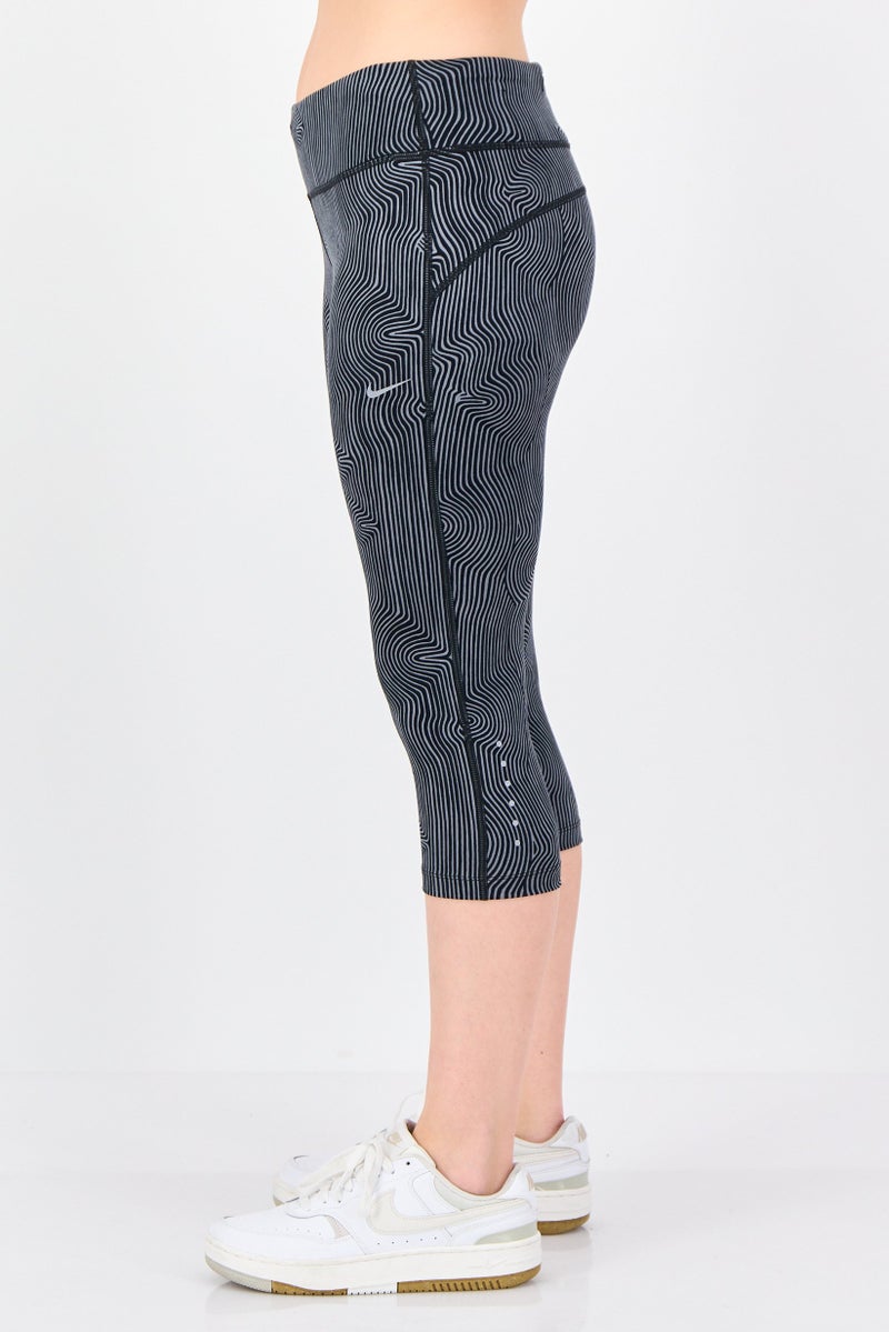 Nike Women Tight Fit Training 3/4 Leggings, Multicolor - Image 3