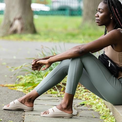 OOFOS أحذية الاسترداد OOFOS OOahh، نوماد - مقاس النساء 11، مقاس الرجال 9 - Image 5