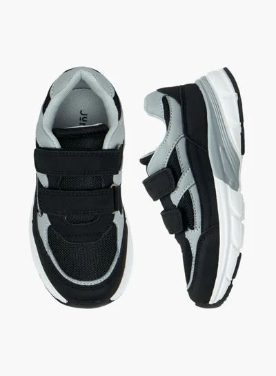 جونيورز Colourblock Sneakers with Hook and Loop Closure