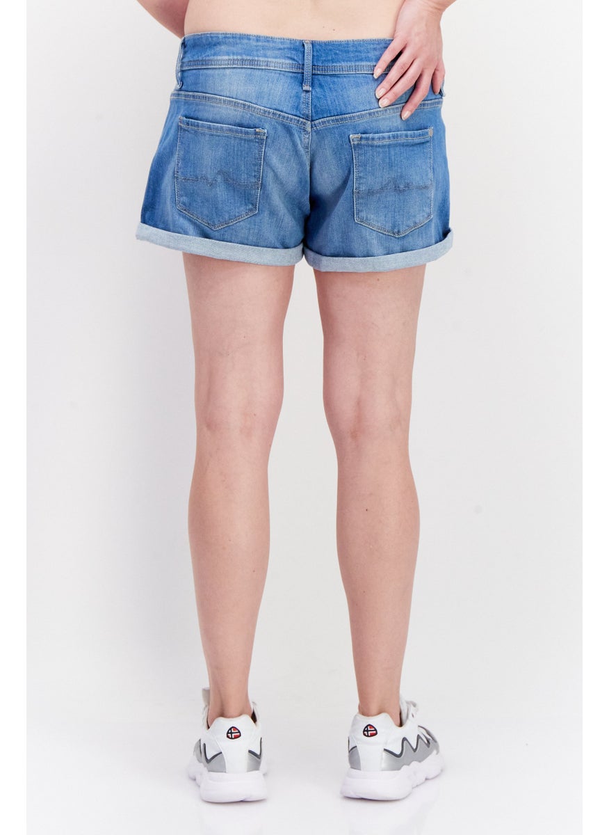 Pepe Jeans Women Boyfriend Solid Denim Short, Blue  - Image 2
