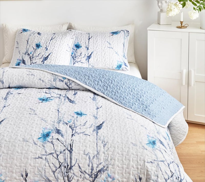 Flysheep Botanical Quilt Set 3 Pieces King Size, Blue Flower Branch on White Reversible Bedspread Coverlet Set, Soft Microfiber Lightweight Bed Cover for All Season (102" x 90", 1 Quilt+ 2 Pillow Shams) - Image 3