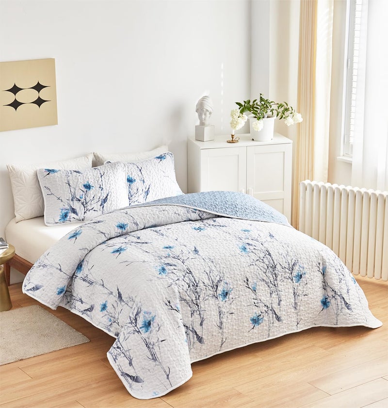 Flysheep Botanical Quilt Set 3 Pieces King Size, Blue Flower Branch on White Reversible Bedspread Coverlet Set, Soft Microfiber Lightweight Bed Cover for All Season (102" x 90", 1 Quilt+ 2 Pillow Shams) - Image 2
