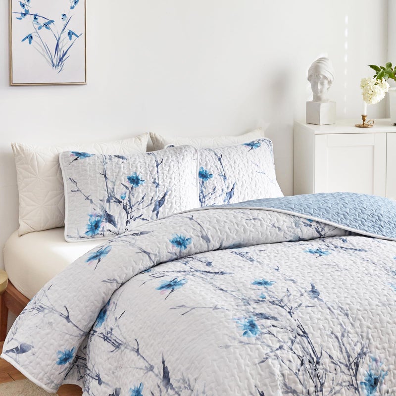 Flysheep Botanical Quilt Set 3 Pieces King Size, Blue Flower Branch on White Reversible Bedspread Coverlet Set, Soft Microfiber Lightweight Bed Cover for All Season (102" x 90", 1 Quilt+ 2 Pillow Shams) - Image 5