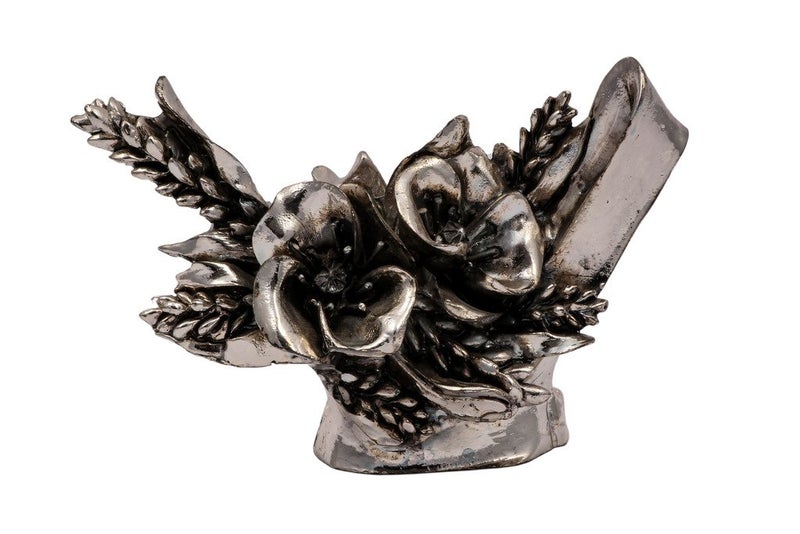 JewelandGifts Silver Plated Oxidized Napkin Holder  - Image 1