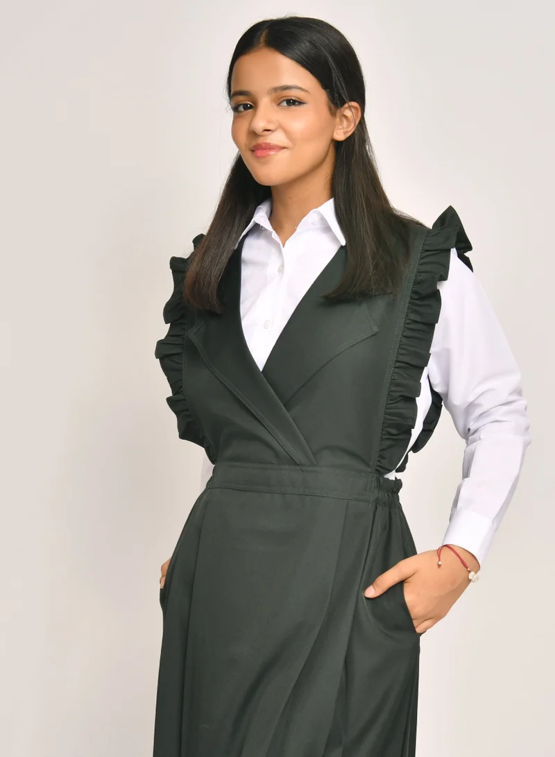 HAWRAA ABAYA Blazer collar apron with ruffles on the shoulders and side pleats at the bottom