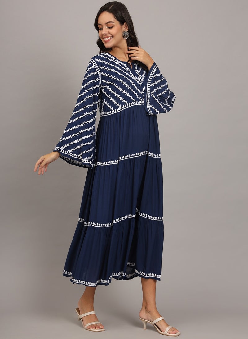 الايا جلابية شيكاري مطرزة يدويًا بمودال - Image 4