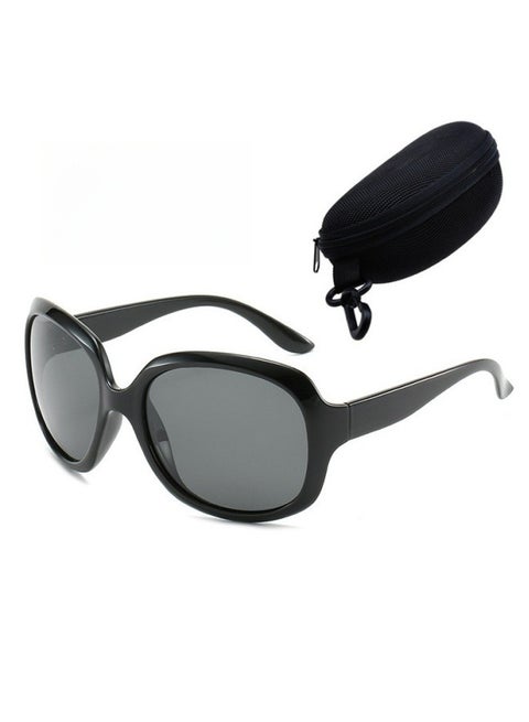 Women's sunglasses, ultra-light classic sunglasses with large frame, easy to carry UV400 protection lenses, free glasses case and lens cloth (black)