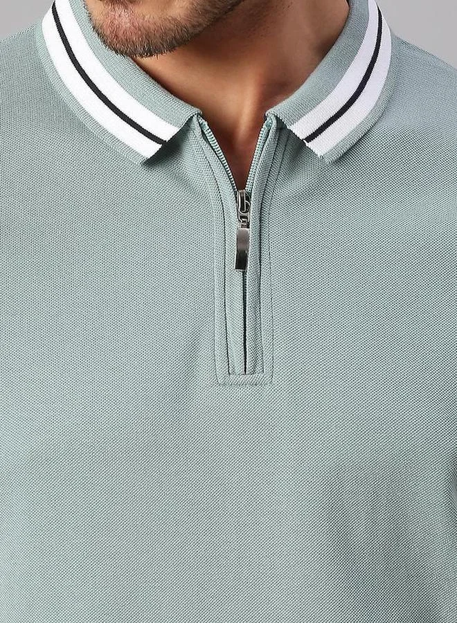 دينيس لينغو تيشيرت بياقة بولو وقصة عادية