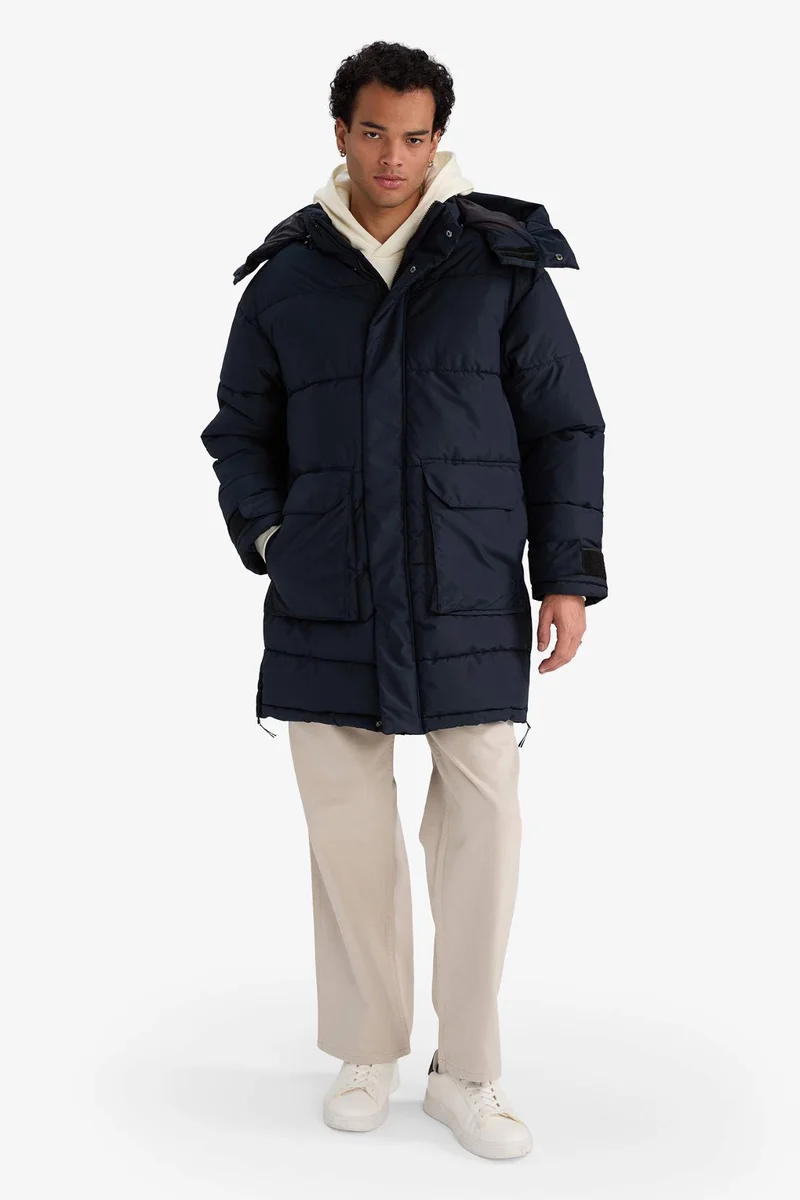 ديفاكتو Regular Fit Coat