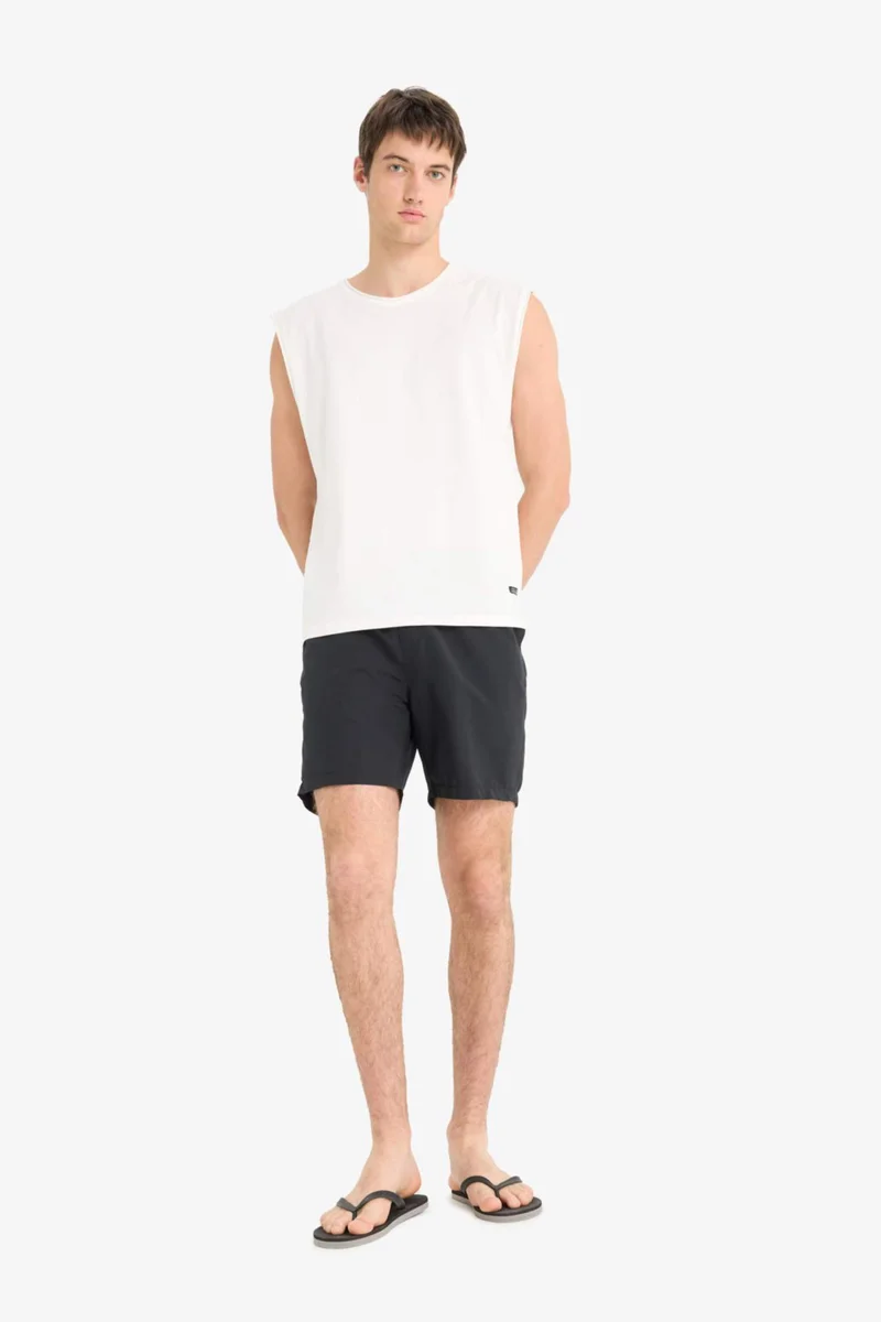 ديفاكتو Regular Fit Mesh Lined Above Knee Swim Shorts