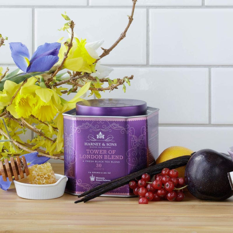 Harney & Sons Tower of London Black Tea with Vanilla, Black Currant, Caramel, and Honey | 30 sachets, Historic Royal Palaces Collection - Image 2