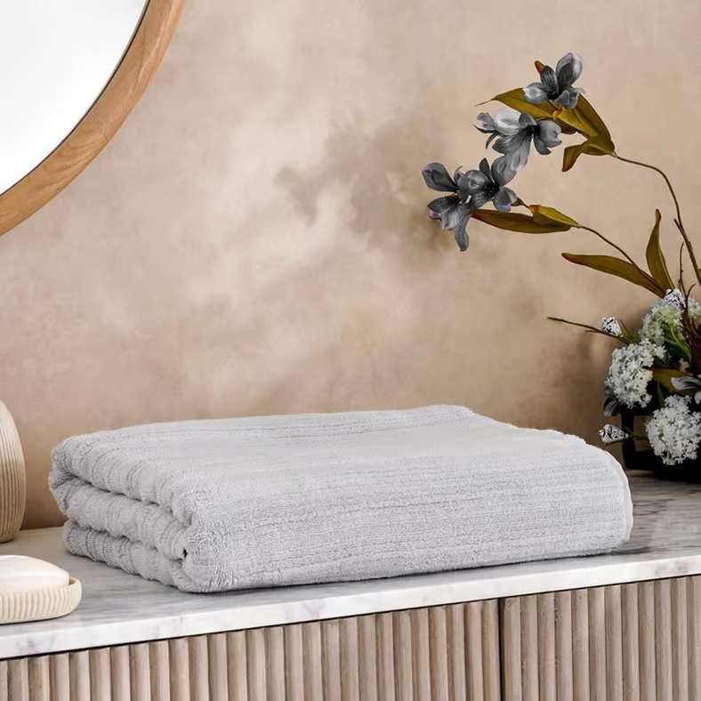 Pan Home منشفة استحمام مضلعة بدون لف - رمادي - Image 1