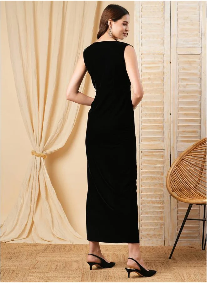 ميش Deep V Neck Maxi Dress with Side Split by Styli