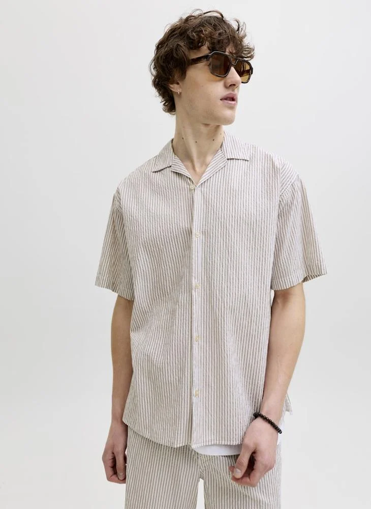 JACK & JONES  Short sleeve loose fit shirt for Men | Best Price UAE