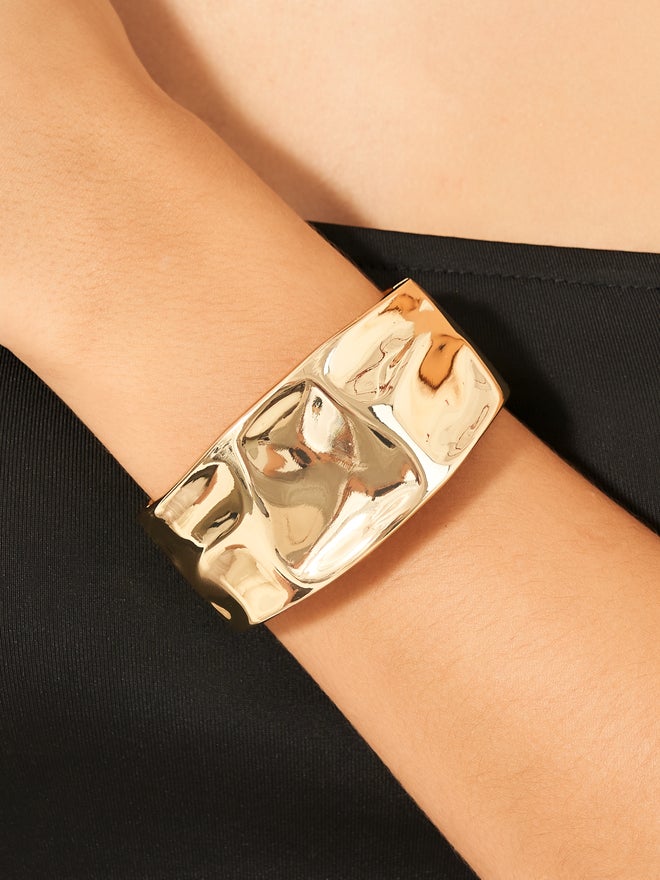 Styli Styli Metallic Thick Cuff Bracelet  - Image 1