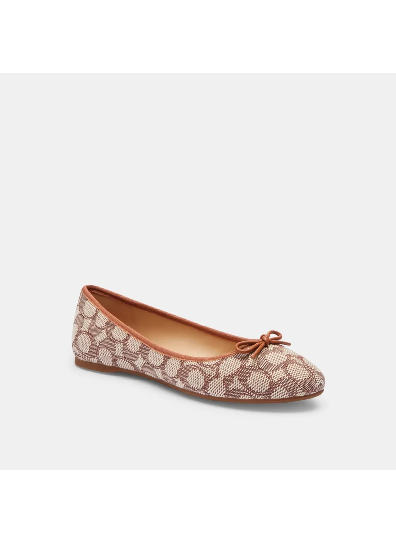 كوتش Abigail Flat In Signature Textile Jacquard
