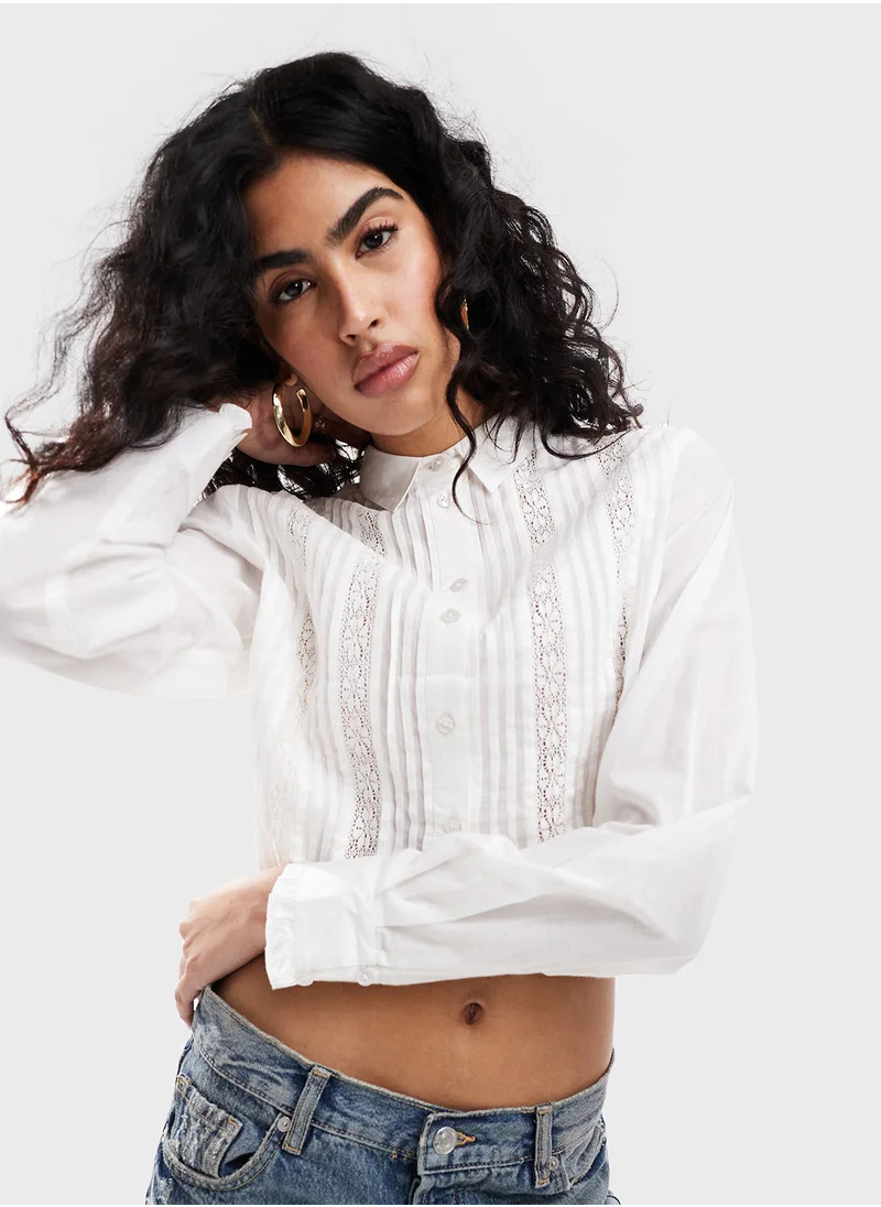 مس سيلفريدج Lace Detail Cropped Shirt