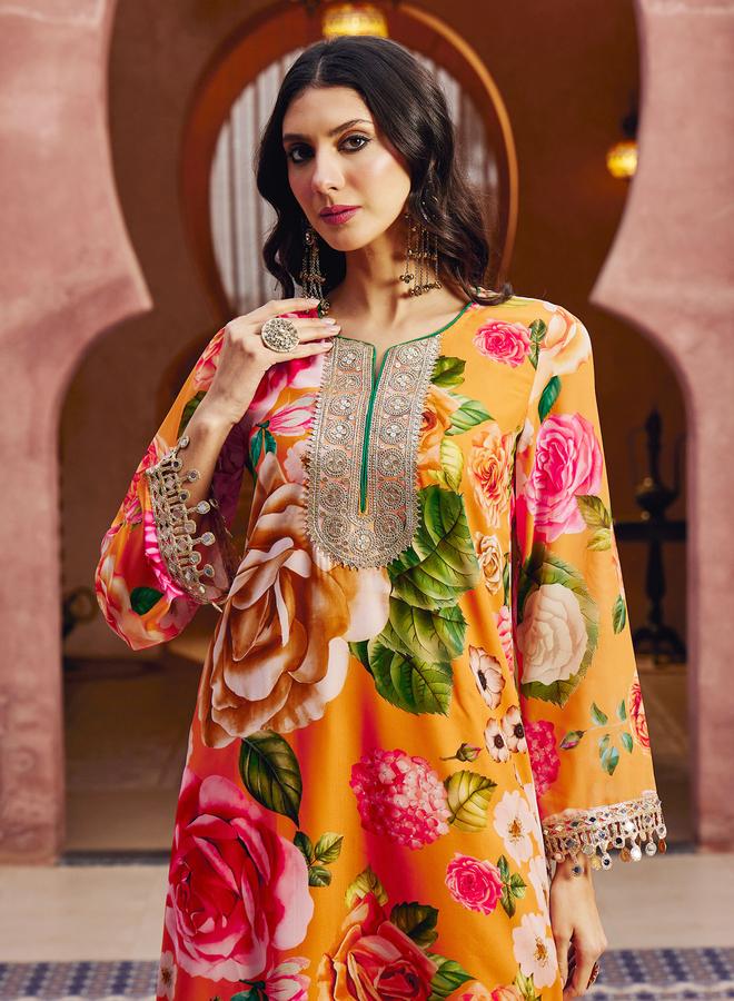 SASSAFRAS Floral Print Embroidered Neck Abaya Dress - Image 4