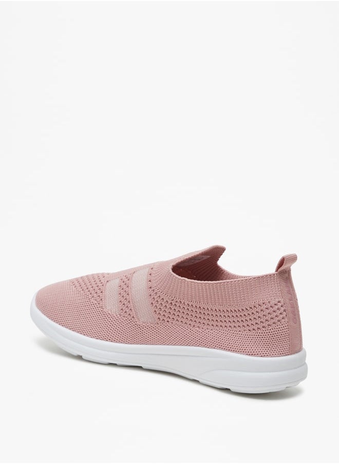 Girls Textured Slip-On Walking Shoes - pzsku/Z9AC367973F422E73A567Z/45/_/1709812233/442ca193-c625-4616-8c3b-07c63ccf90e5