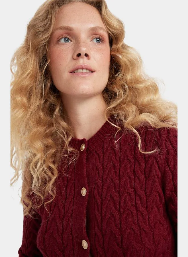ديفاكتو Cable Knit Buttoned Regular Fit Crop Cardigan by Styli