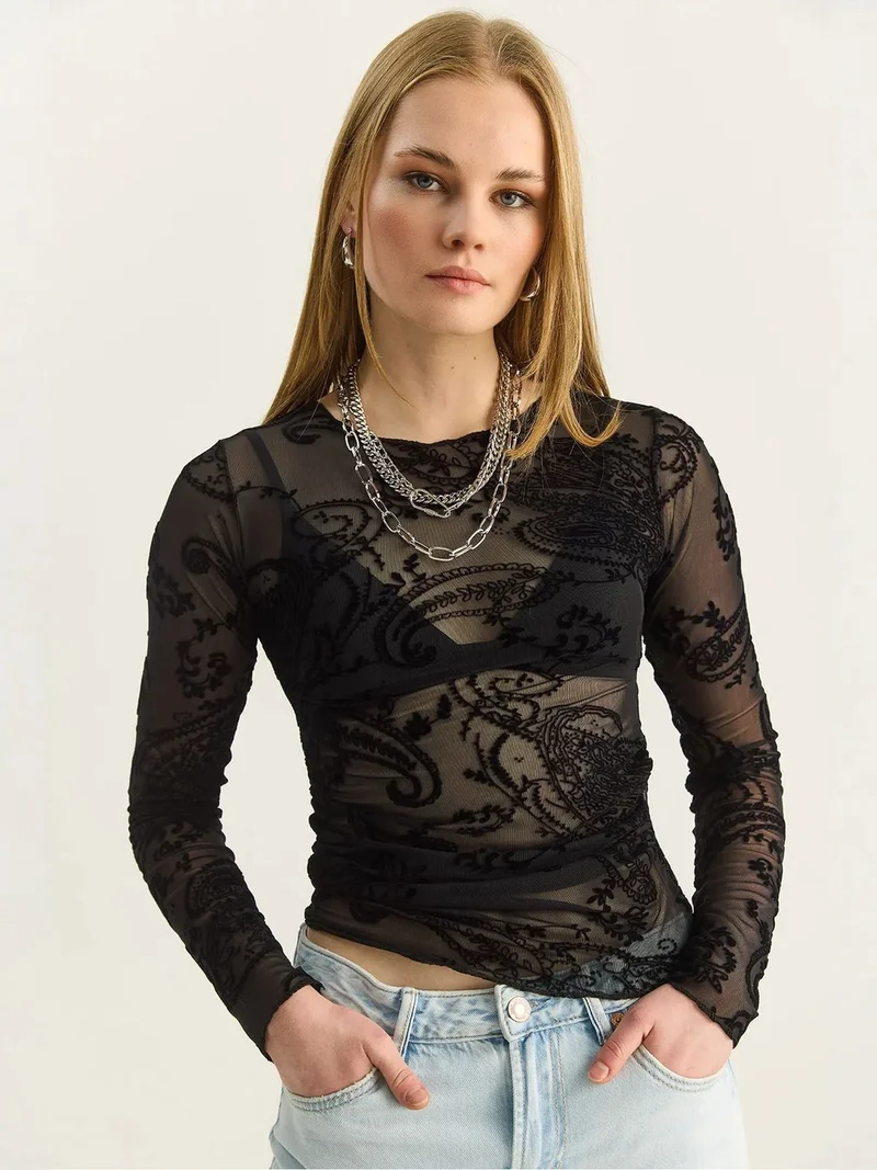 Bianco Lucci LUCCI Slim Fit Cut Out Paisley Blouse