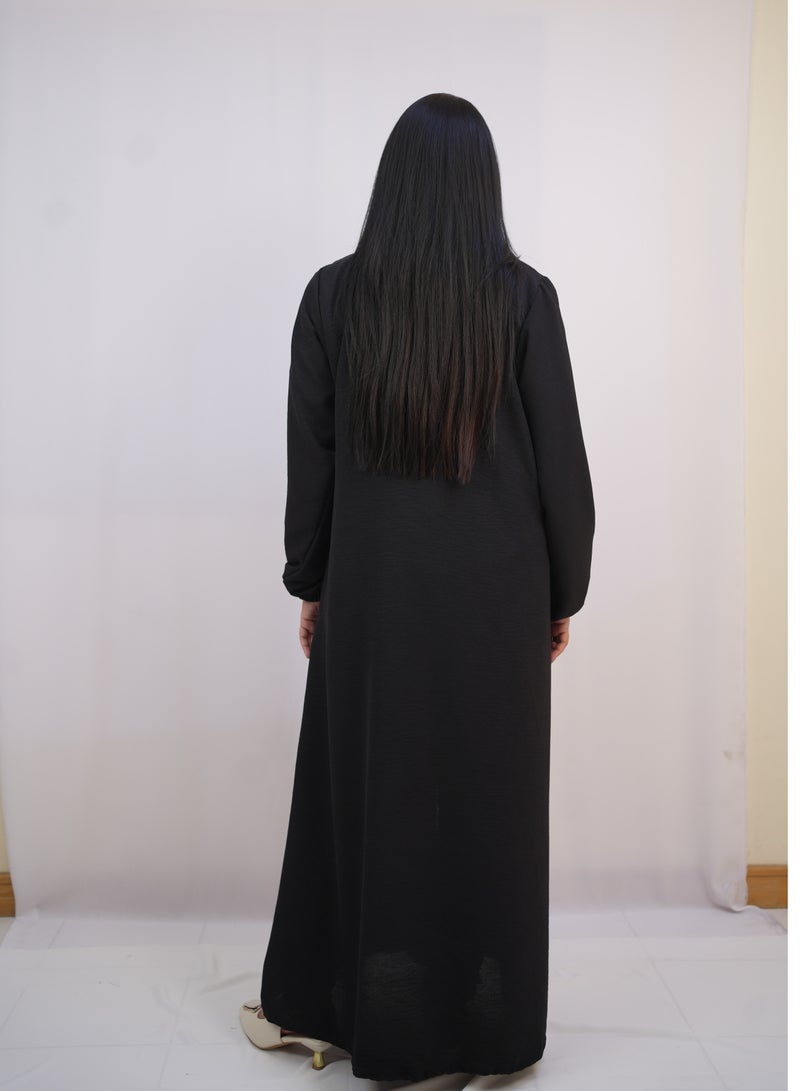 Al Batool Arabian Open Abaya of Stylish Cey Fabric with One-Button Closure - Image 5