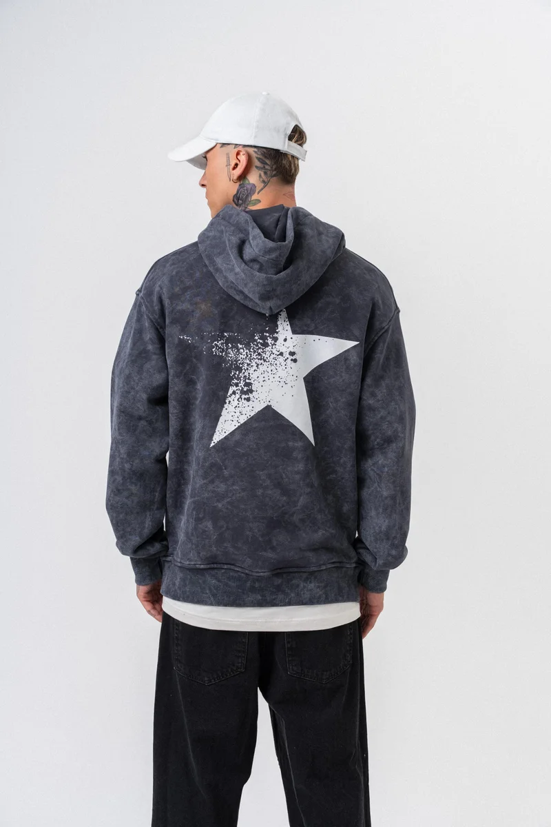 ريسباير هودي رجالي واسع (Oversize) بغطاء رأس مغسول ومطبوع بنجمة (Star) لون أسود
