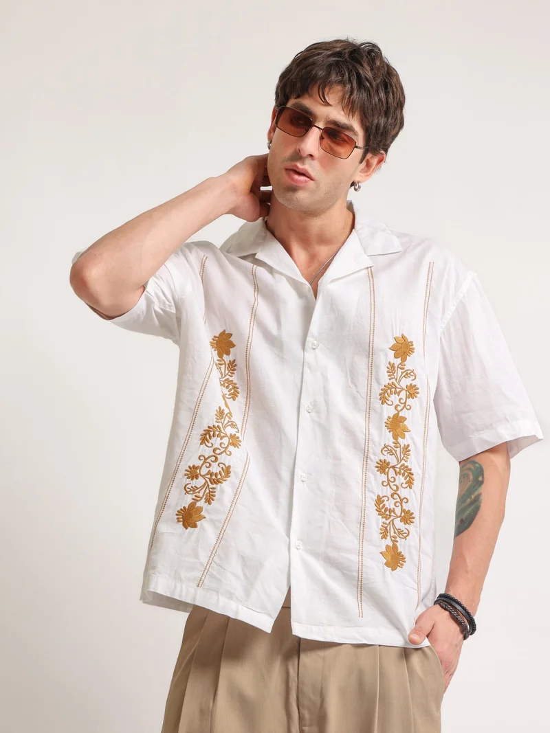 مانياك Maniac Mens Golden Petal Embroidery Half Slevee White Linen Shirt