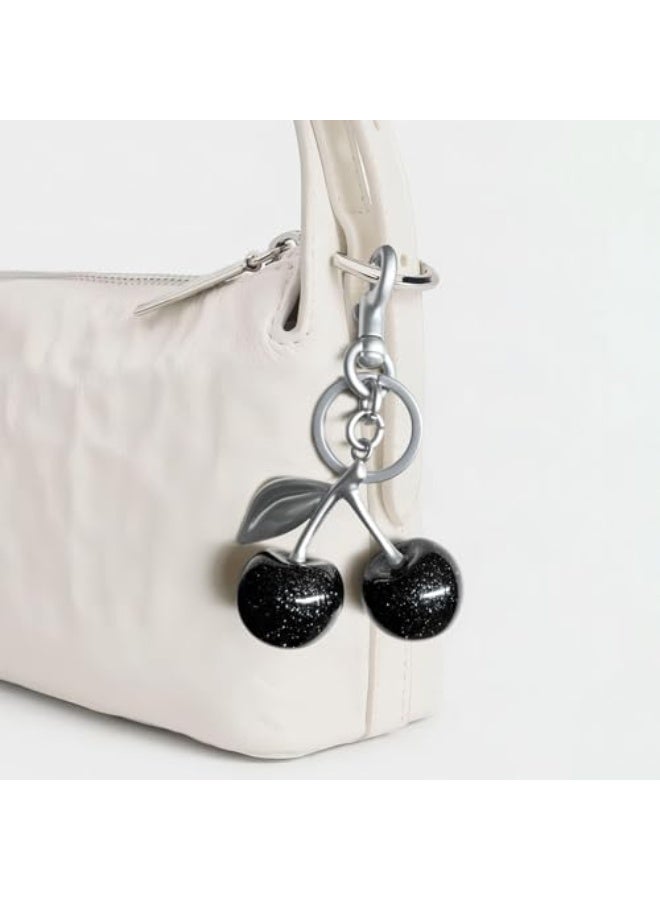 حلية حقيبة الكرز المتلألئة مع حلقة المفاتيح والمشبك - إكسسوار متألق من الراتنج والمعدن للحقائب والحقائب - Image 4