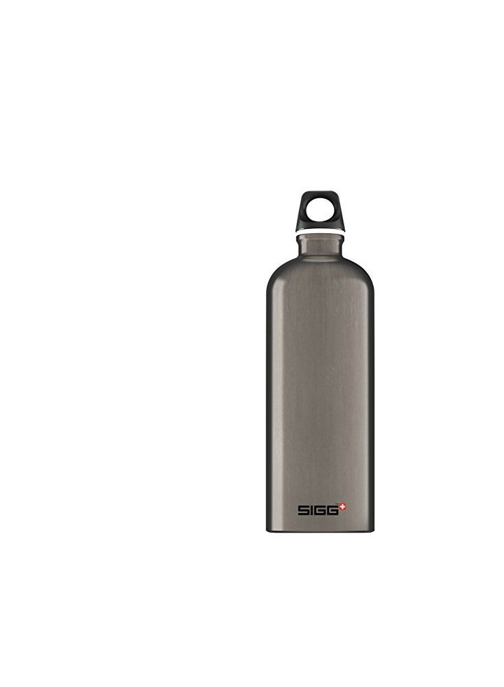 SIGG - Aluminium Water Bottle - Traveller Smoked Pearl - Climate Neutral Certified - Suitable For Carbonated Beverages - Leakproof - Lightweight - BPA Free - Smoked Pearl - 1 L - Image 1