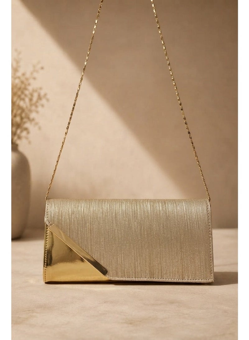 Vbranda Elegant and sleek, this structured evening clutch features VS-43-GOLD - Image 1