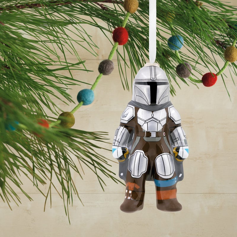 هولمارك Hallmark Star Wars: Mandalorian و Grogu Holding Cupage Decoupage Christmas Set من 2 (0003HCM1125) - Image 5