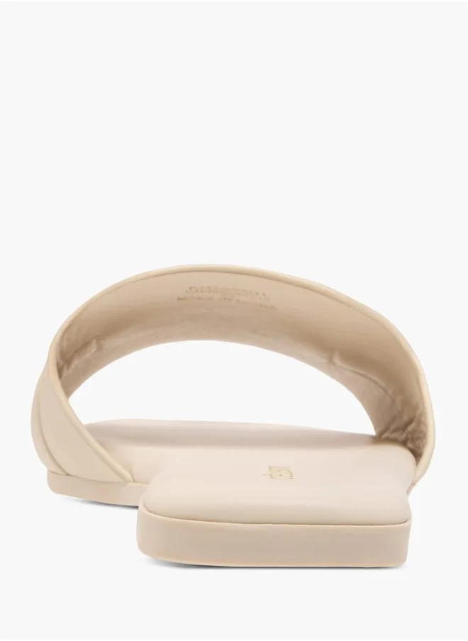 سيليست Women's Logo Accent Slip-On Sandals