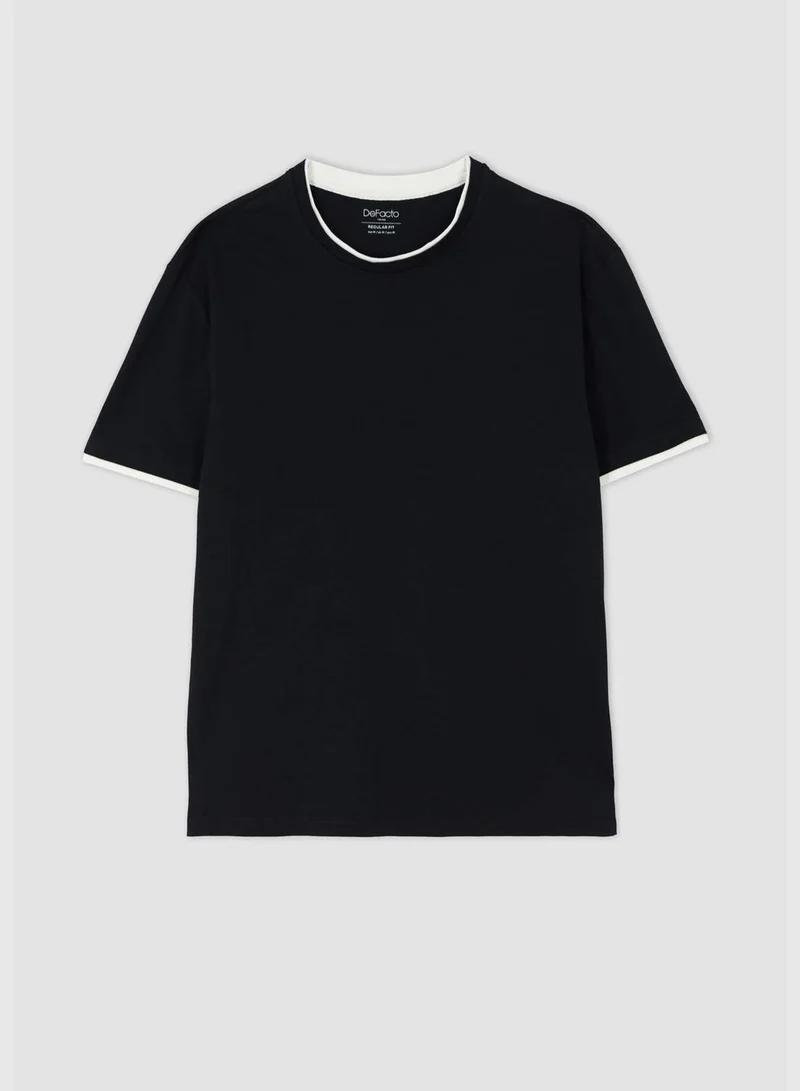 ديفاكتو Regular Fit Short Sleeve Stripe Detail T-Shirt
