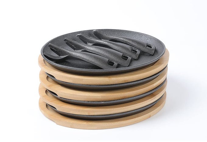 CAST IRON FAJITA PAN WITH BAMBOO TRAY AND HANDLE SET OF 4