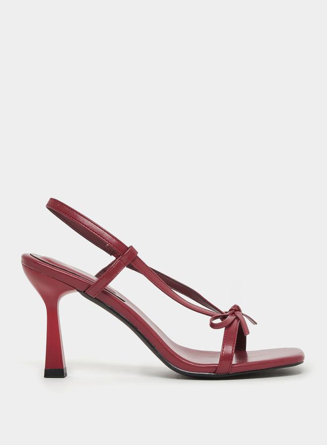 ستايلي صنادل بكعب عالٍ رفيع بتفاصيل شريط - Image 1