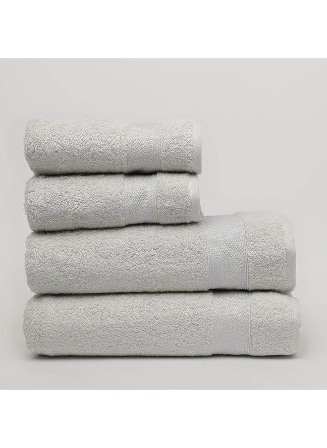 White Rose مجموعة مناشف حمام 4 قطع - سيرانتي - 550 جم / م² - 100% قطن تيري - 2 منشفة استحمام 70X140 سم و 2 منشفة يد 50x90 سم - لمسة فاخرة - جفاف سريع - امتصاص فائق - فضي  - Image 2
