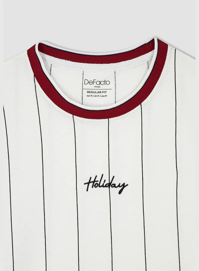 ديفاكتو Regular Fit Short Sleeve Striped Slogan Print T-Shirt